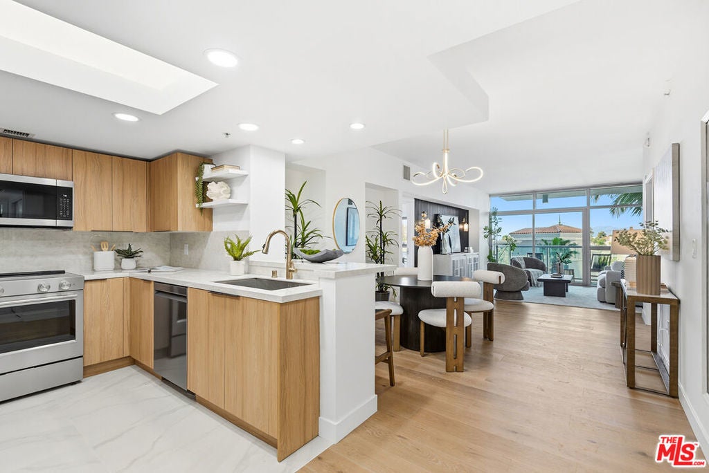 Photo of Listing #26642495