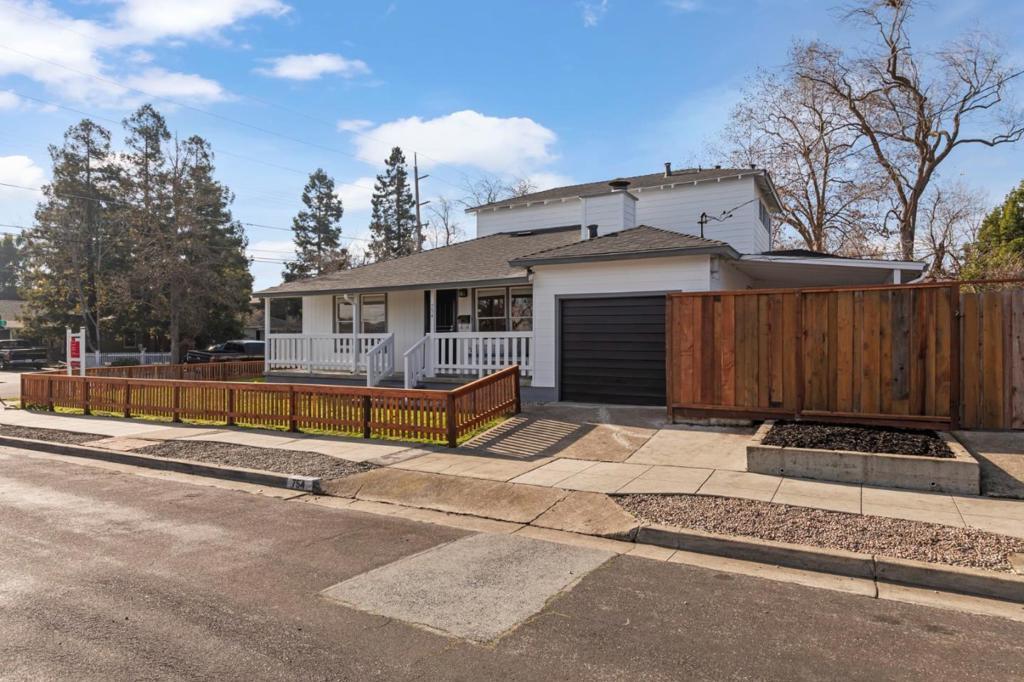 Photo of Listing #ML82028771