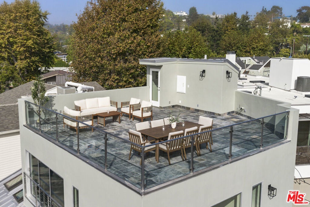 Photo of Listing #26642787