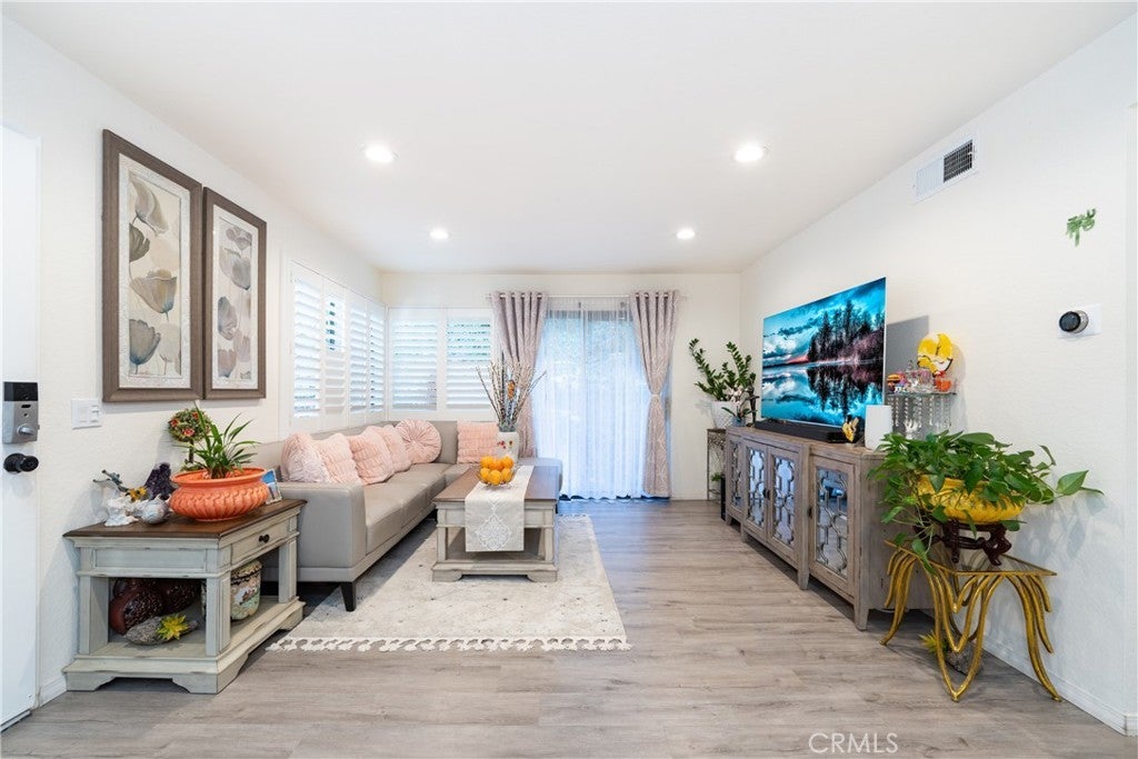 22892 Hilton Head 285, Diamond Bar