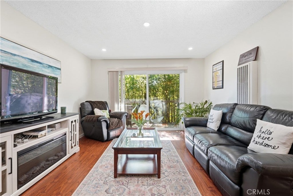 4727 147th, Lawndale