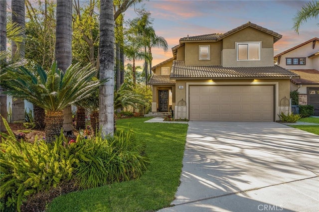 39 Touraine Place, Lake Forest