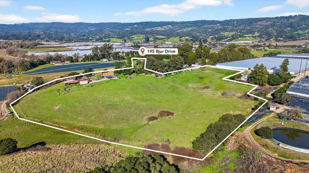 Photo of Listing #ML82032473