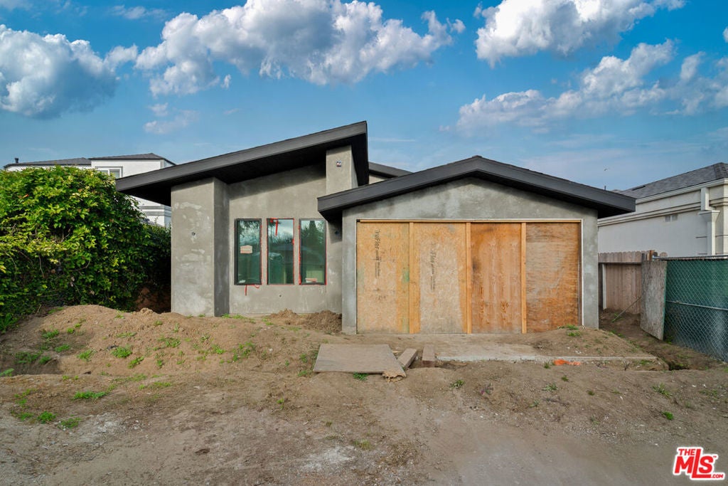 Photo of Listing #26642847