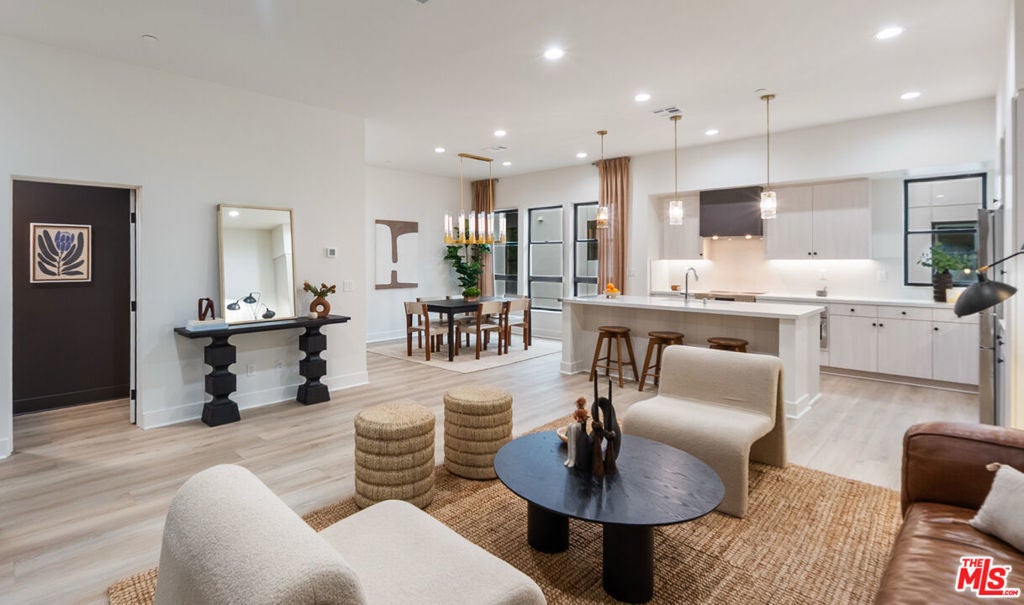 Photo of Listing #26642667