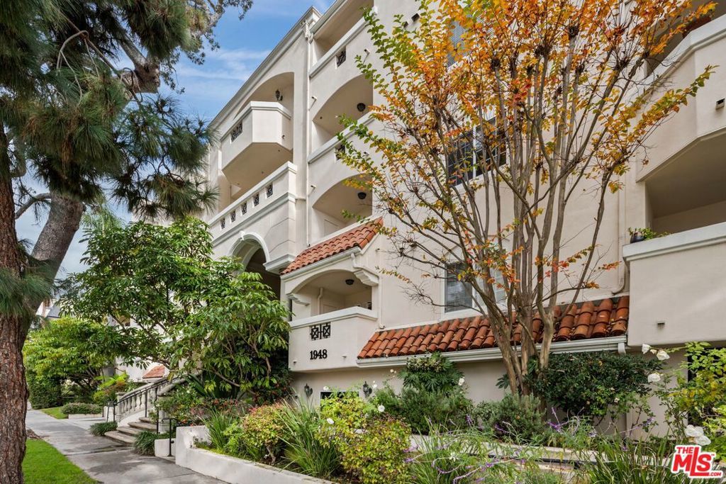 Photo of Listing #26643205