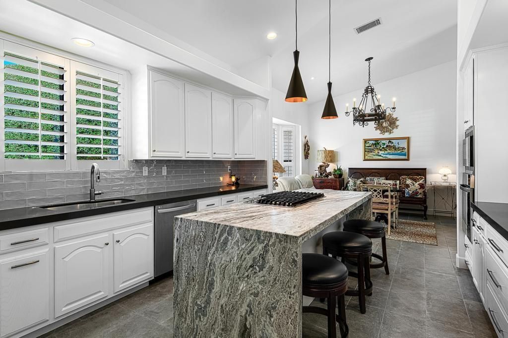 21 Mission Palms W, Rancho Mirage
