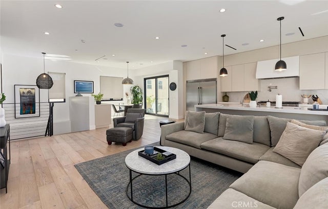 622 1st, Hermosa Beach.