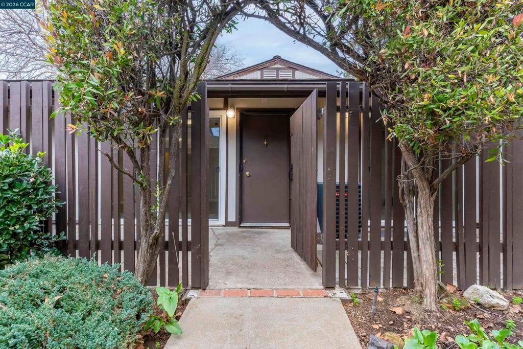 Photo of Listing #41122104