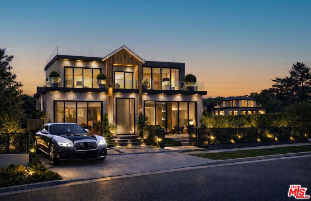 Photo of Listing #26632801