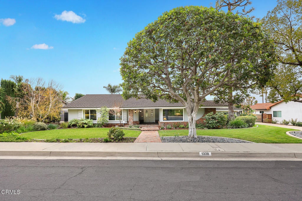 Photo of Listing #P1-25602