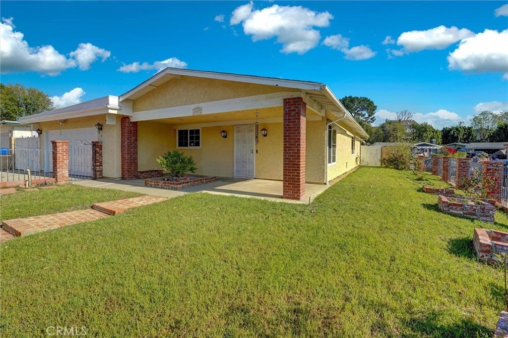 Photo of Listing #SR25279063