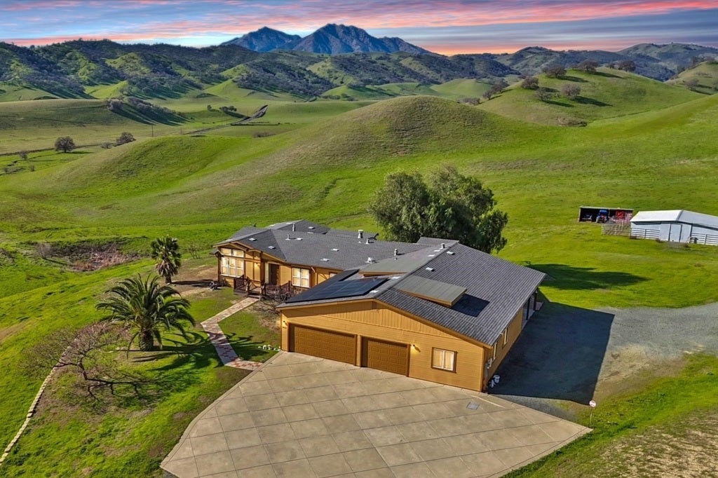 Photo of Listing #41122126