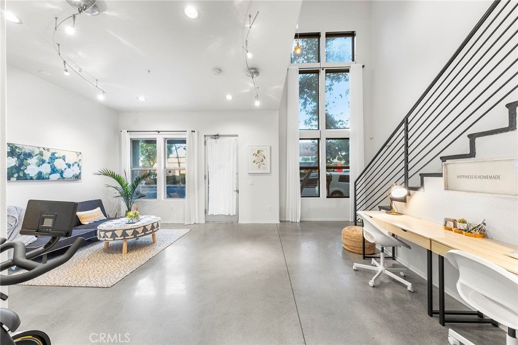 210 Spurgeon Street, Santa Ana