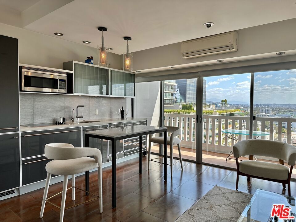 Photo of Listing #26642897