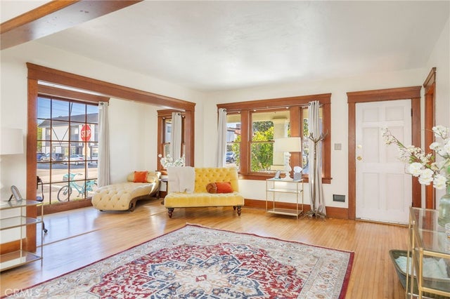 1005 Roswell Avenue, Long Beach