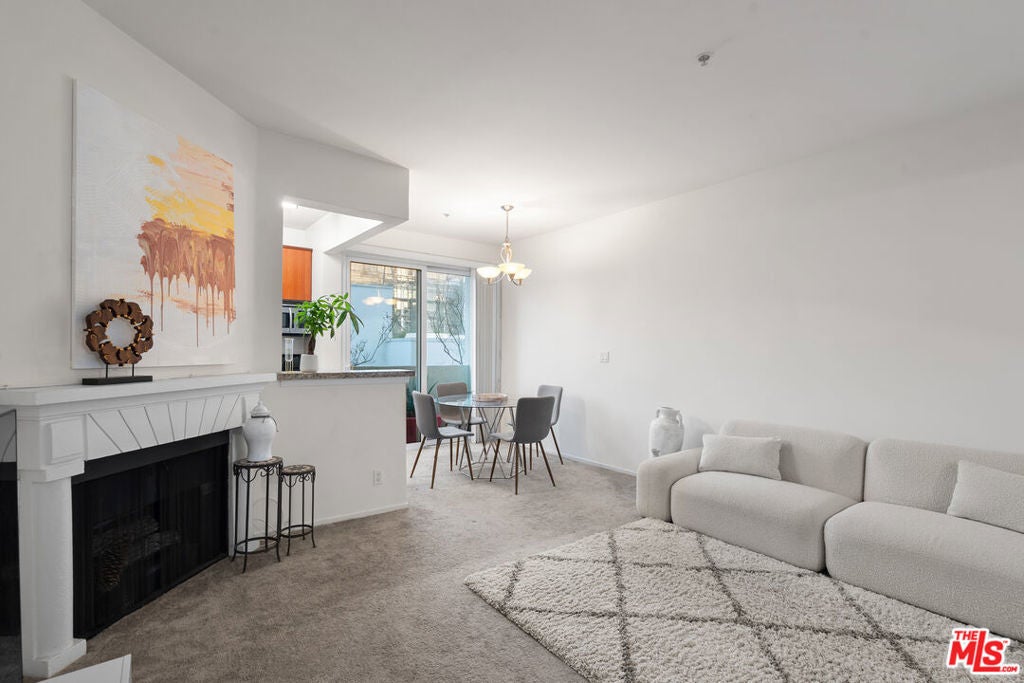 Photo of Listing #26643797