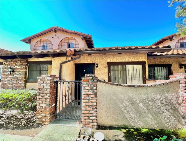 4288 Rosemead # 25, Pico Rivera