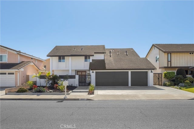 5852 Bellfield Lane, Huntington Beach