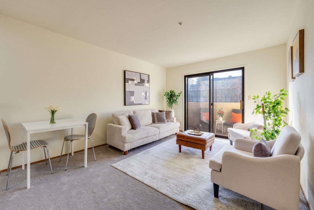 Photo of Listing #41122179