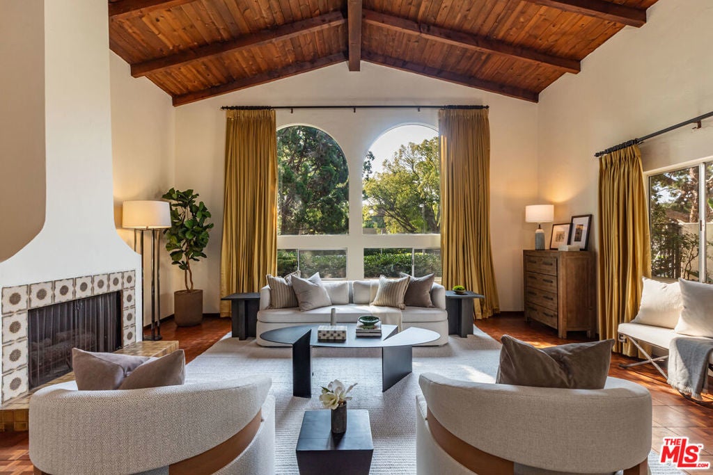 Photo of Listing #26643447