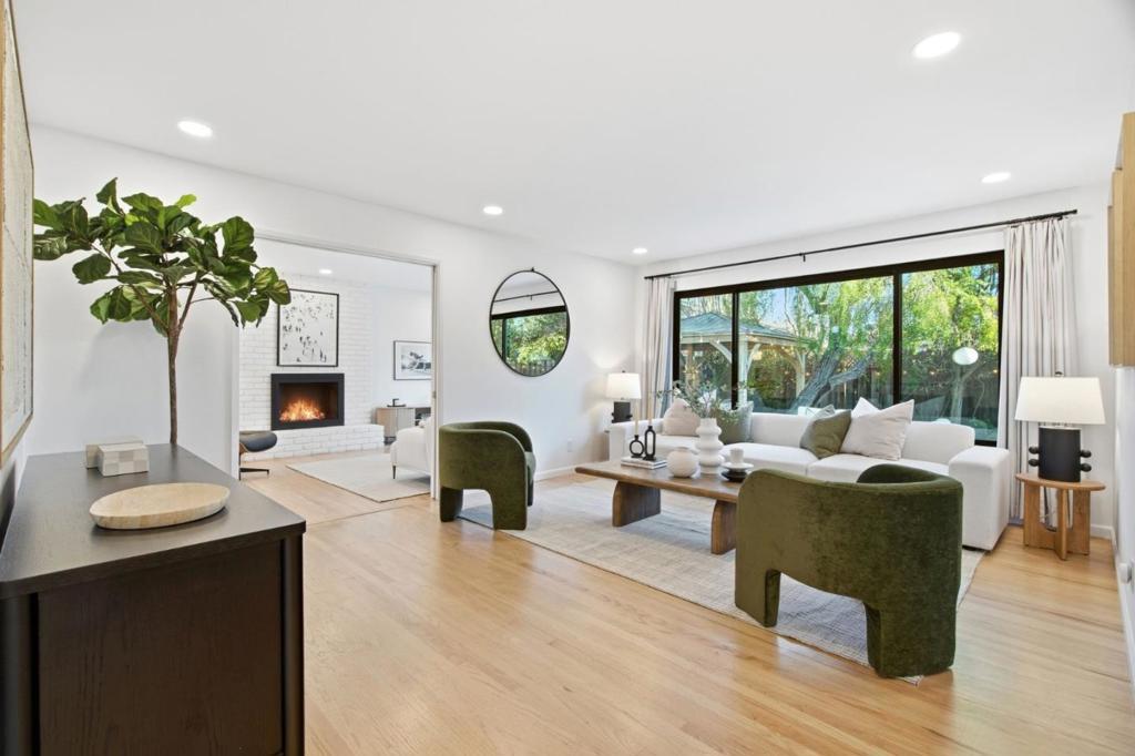 Photo of Listing #ML82030478