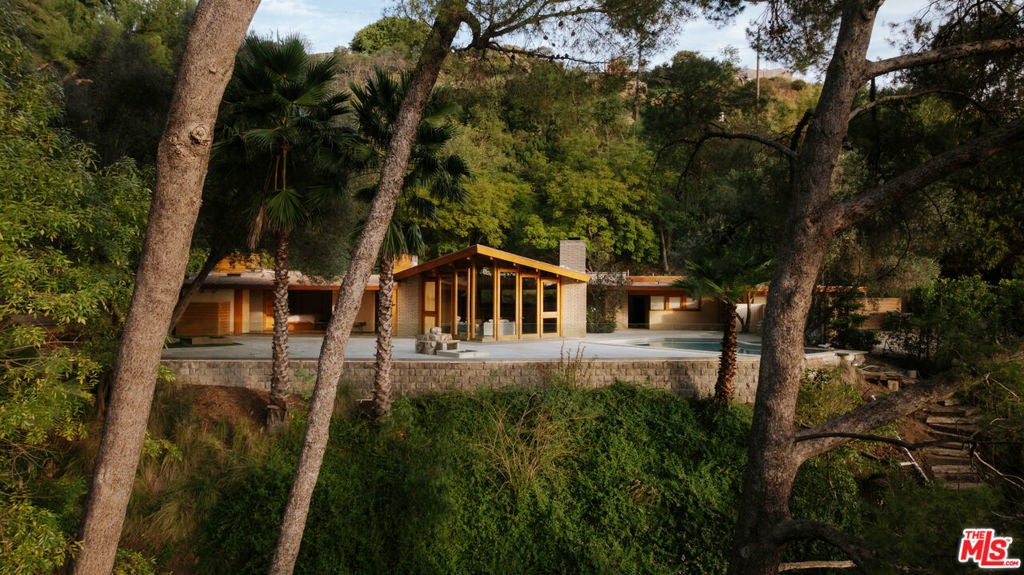 Photo of Listing #26643445