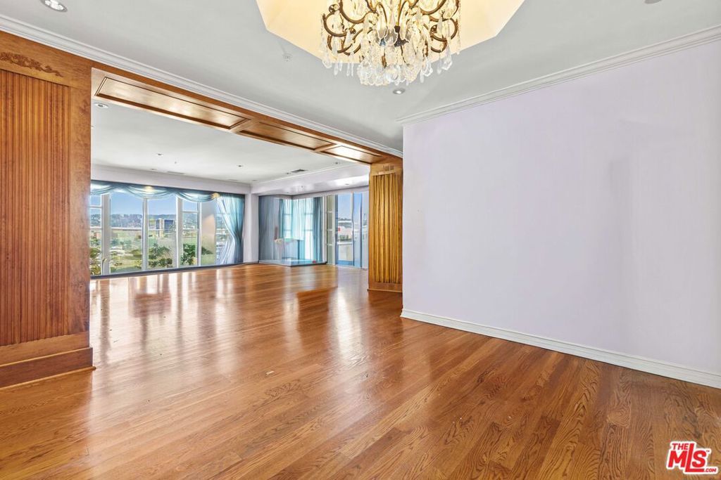 Photo of Listing #26644079