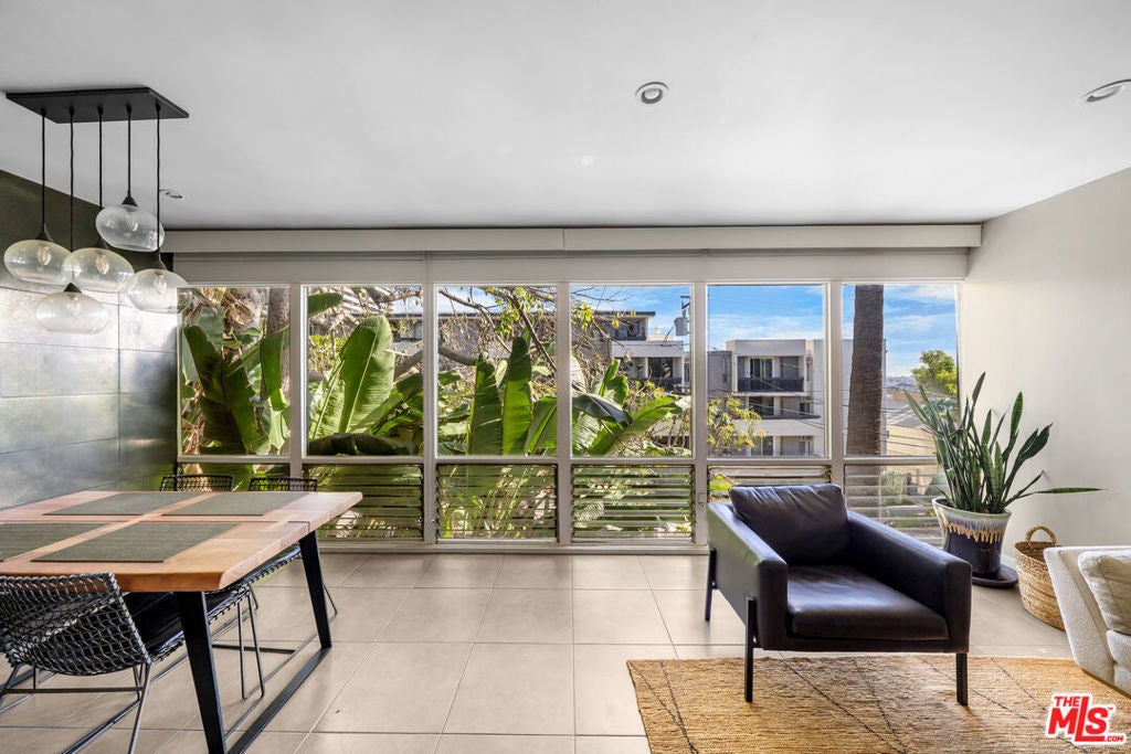 Photo of Listing #26644073