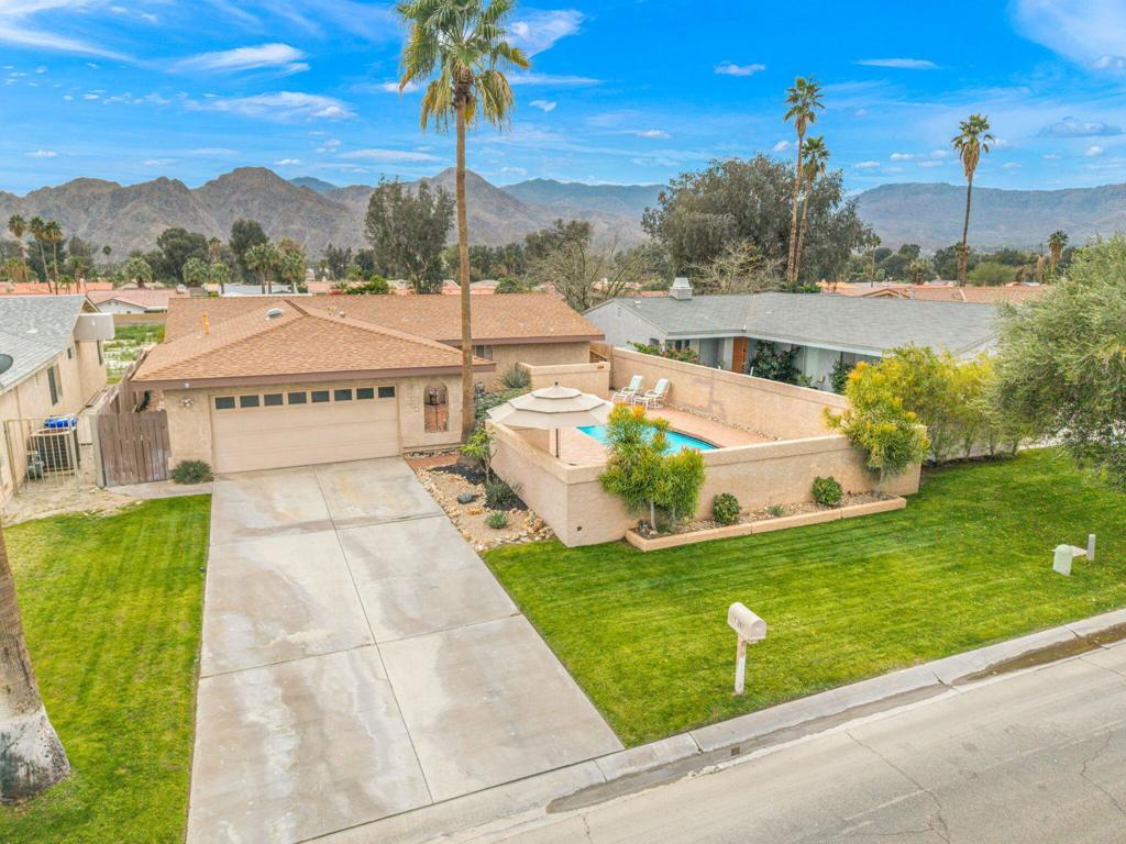 76887 Kentucky Avenue, Palm Desert