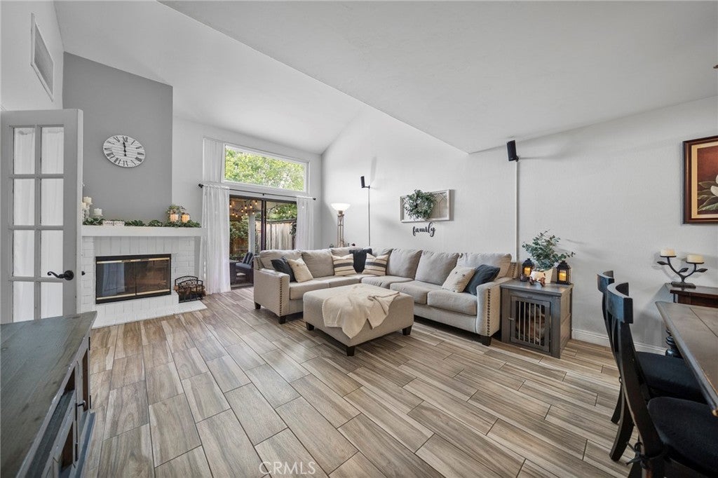 22105 Summit Hill # 29, Lake Forest