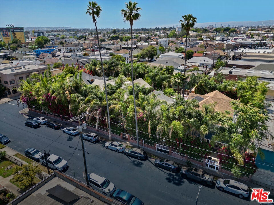 Photo of Listing #26641877