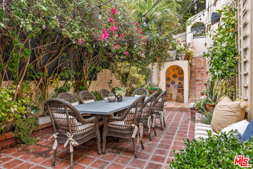 Photo of Listing #26643745