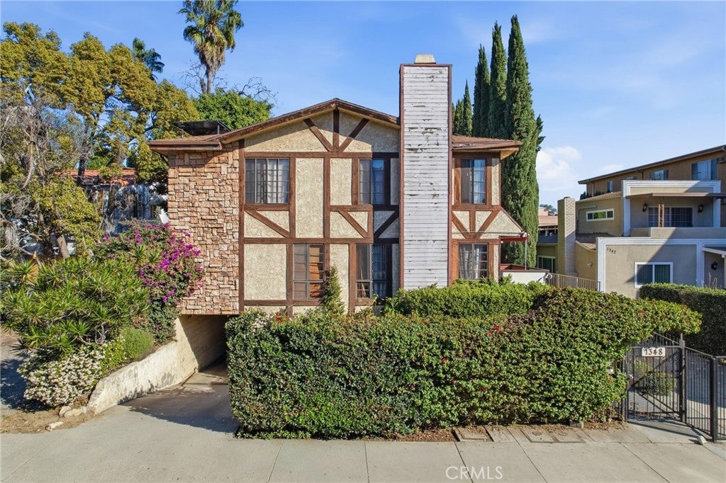 Photo of Listing #SR25280362