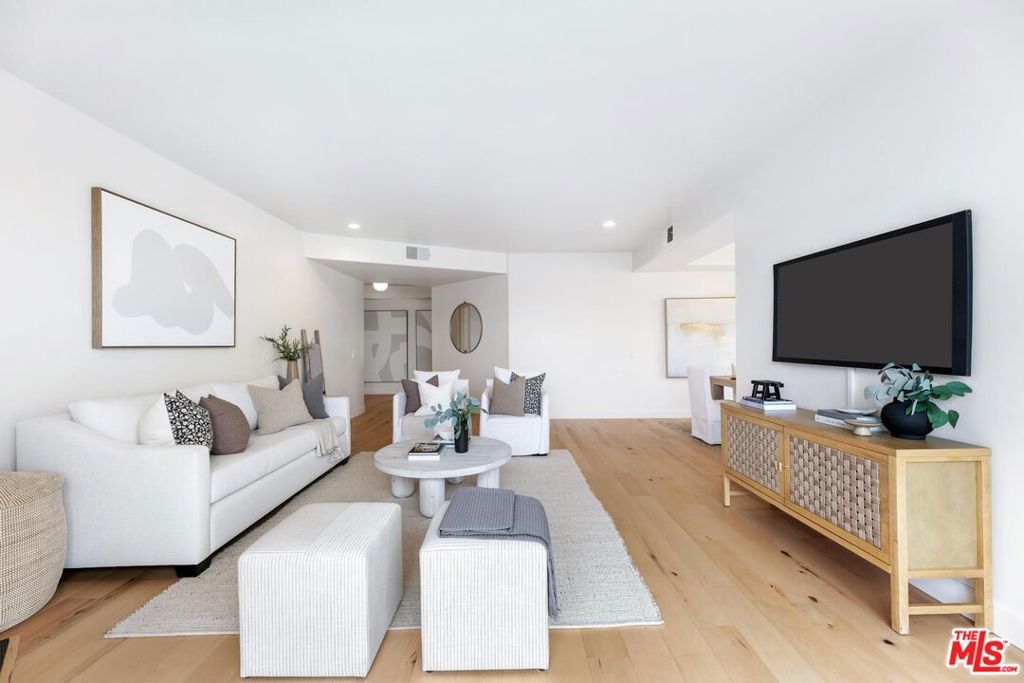 Photo of Listing #26641945