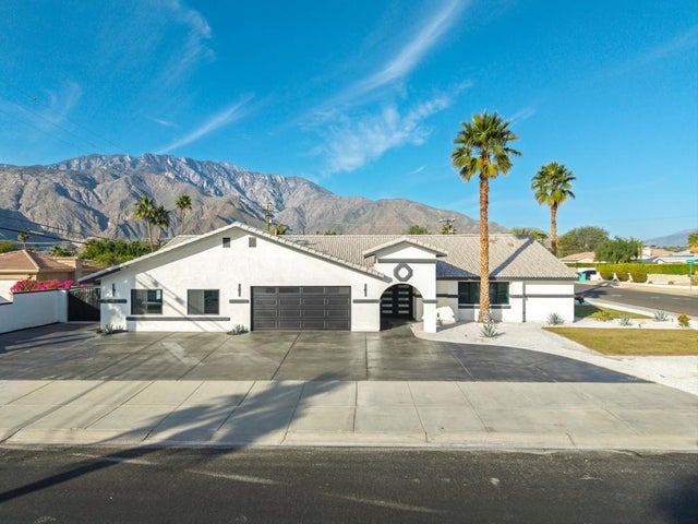 2587 N Calico Lane, Palm Springs