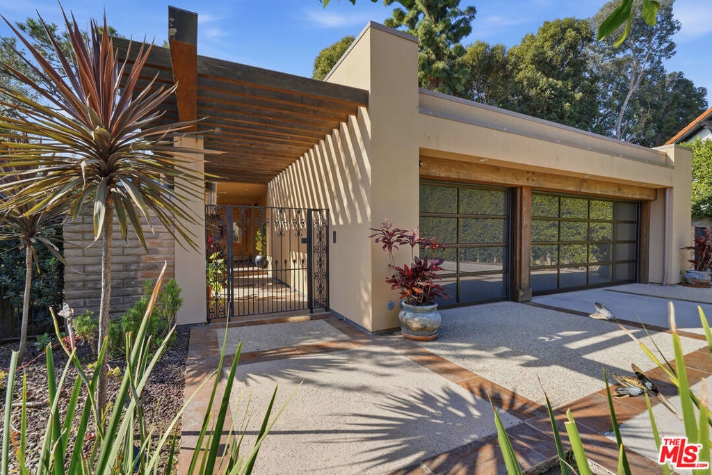 Photo of Listing #26642325