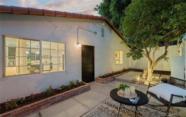 1637 N Alvarado Street, Los Angeles