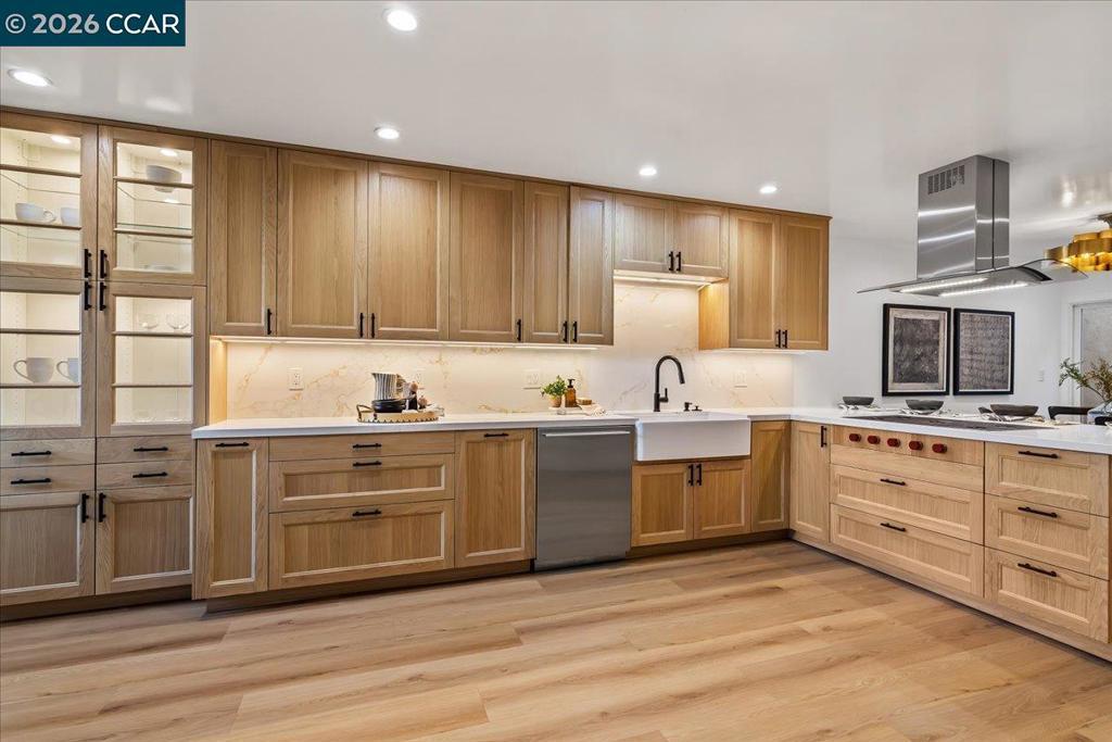 Photo of Listing #41122356