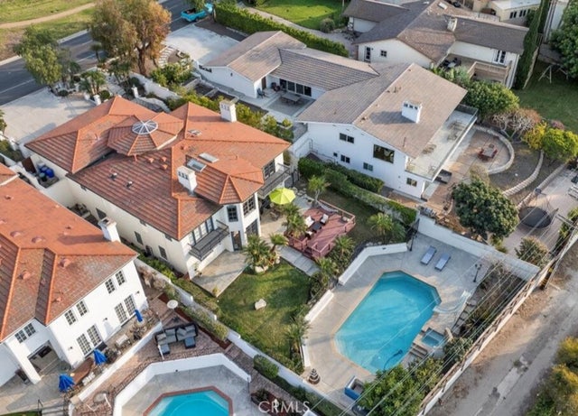 2121 Palos Verdes, Palos Verdes Estates.