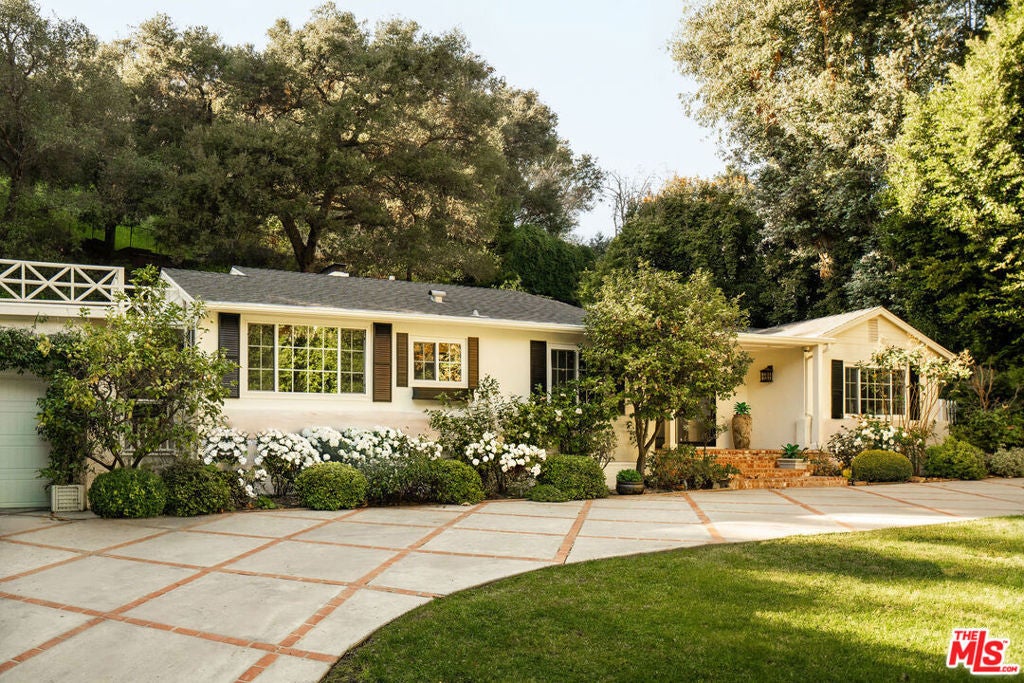 Photo of Listing #26643157