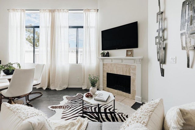 4652 Don Lorenzo Dr # A, Los Angeles