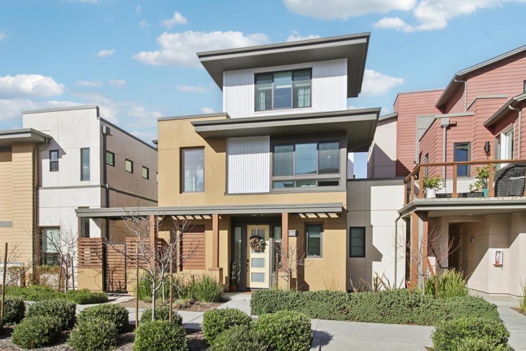 Photo of Listing #ML82032996