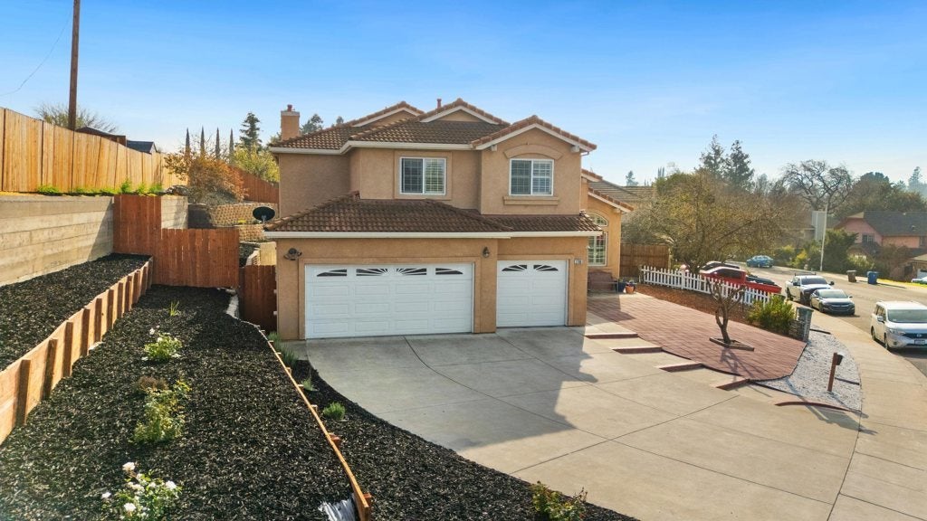 Photo of Listing #41122452