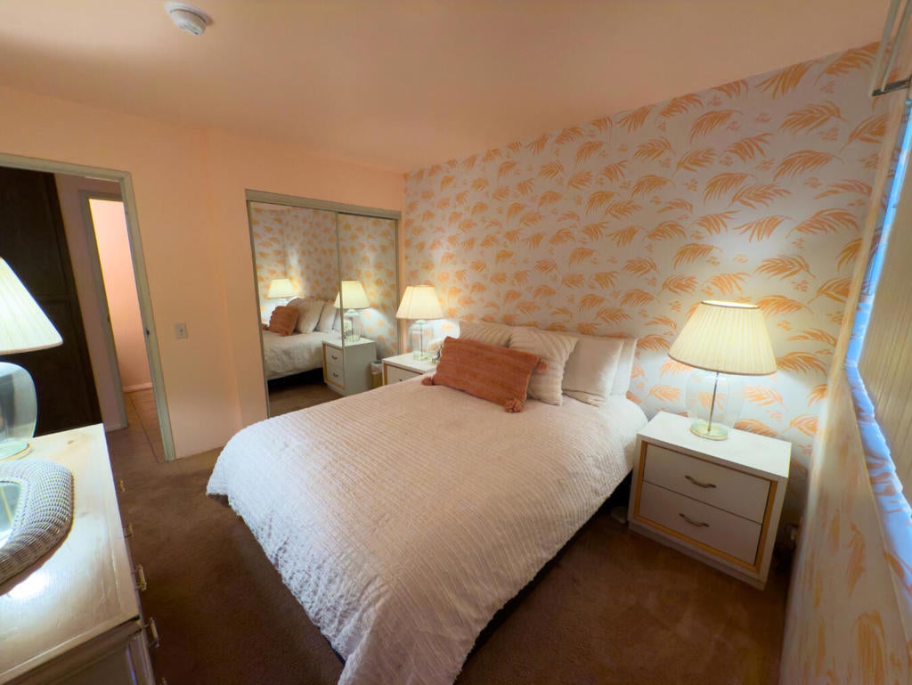 2809 N Los Felices Circle E # 115, Palm Springs