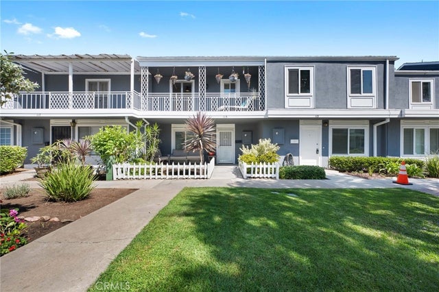 115 Morristown, Costa Mesa