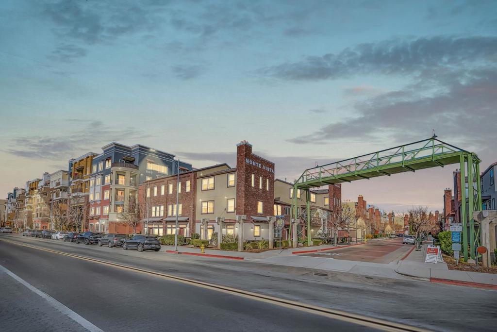 Photo of Listing #ML82032327