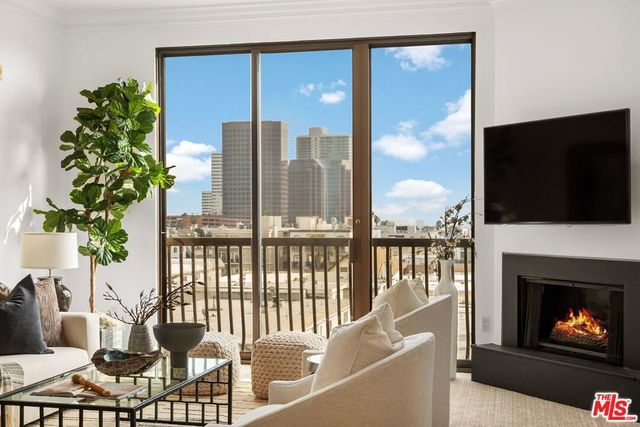 11847 Gorham Avenue # 406, Los Angeles