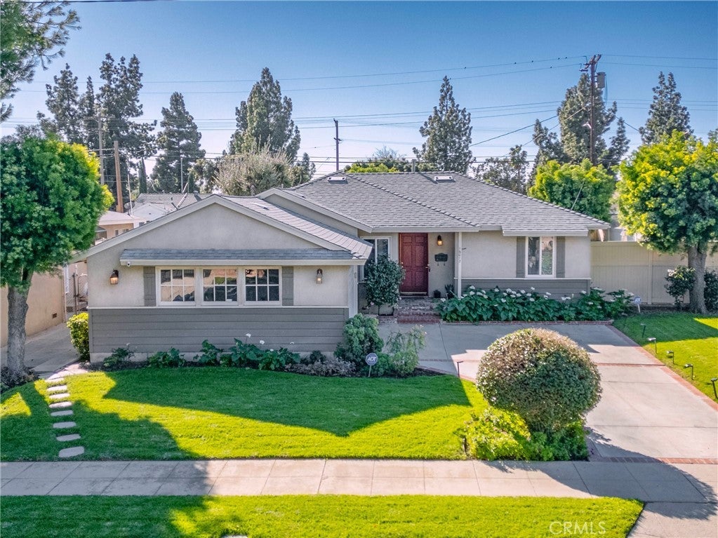 Photo of Listing #SR26021240