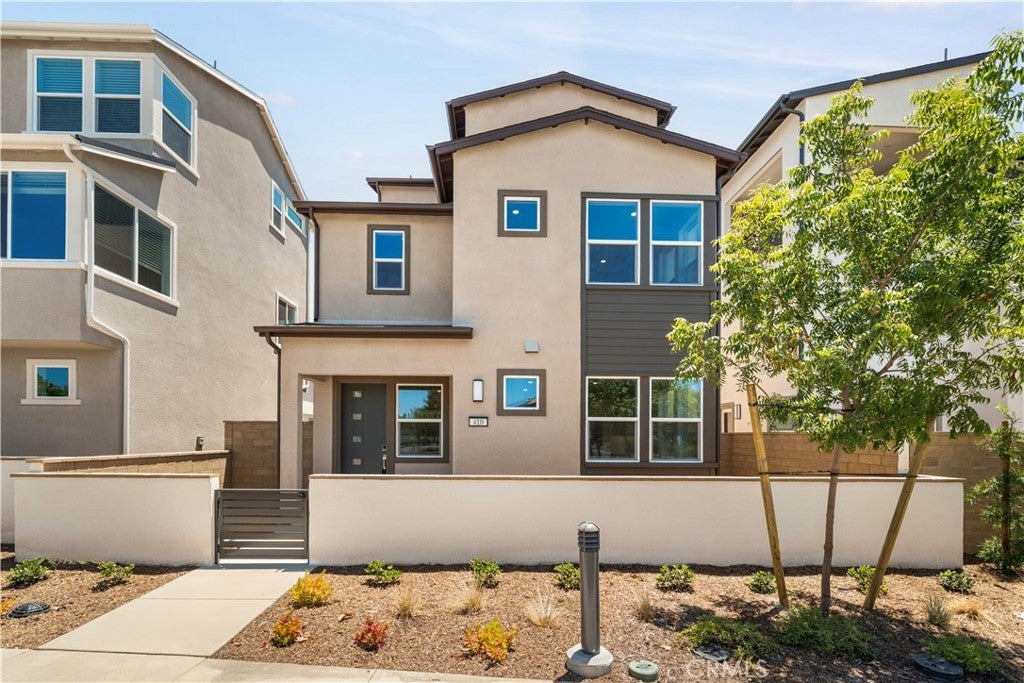 Photo of Listing #OC26021937